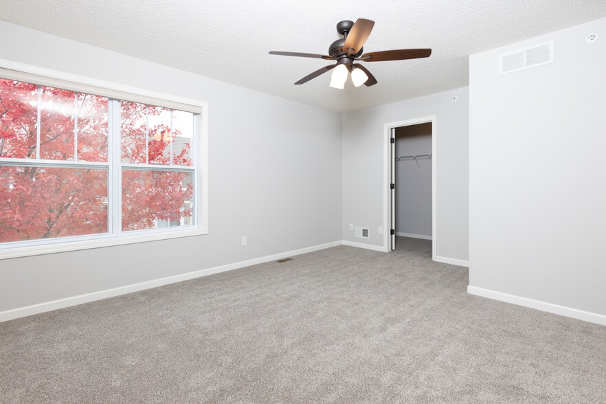 Building Photo - 11340 Sand Castle Dr
