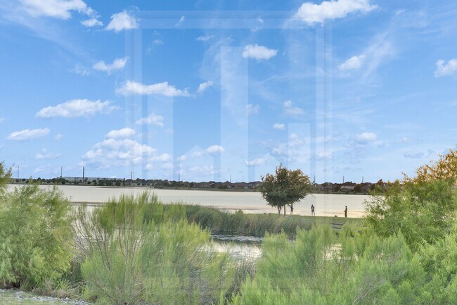 Building Photo - 17901 Malnati Dr