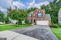 Building Photo - 7211 Lyndsey Way