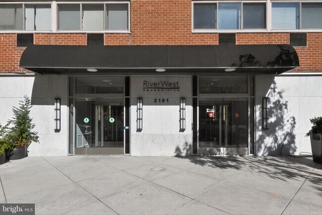 Building Photo - 2101 Chestnut St