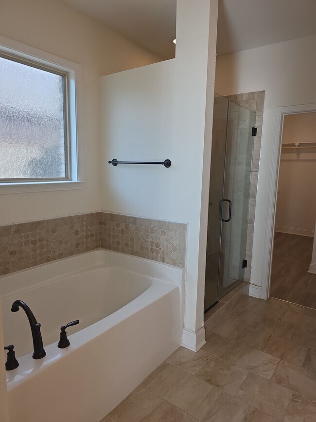 Building Photo - 228 Pumprock Dr