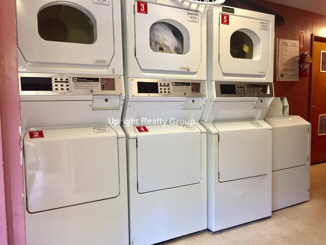 Building Photo - 64-66 Mayflower Ave. Unit 7