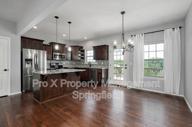 Building Photo - 1503 E Fairwind