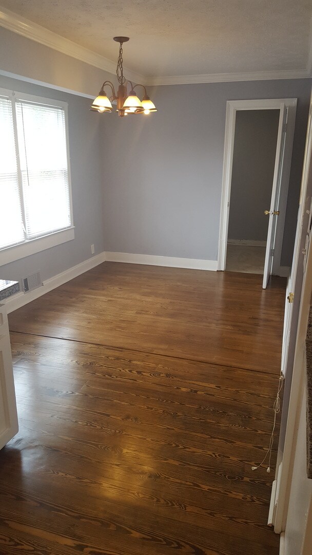 Building Photo - Huge 5 bedroom home in Lawrenceville NOW READY!