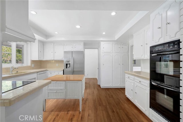 Building Photo - 3031 Anacapa Pl