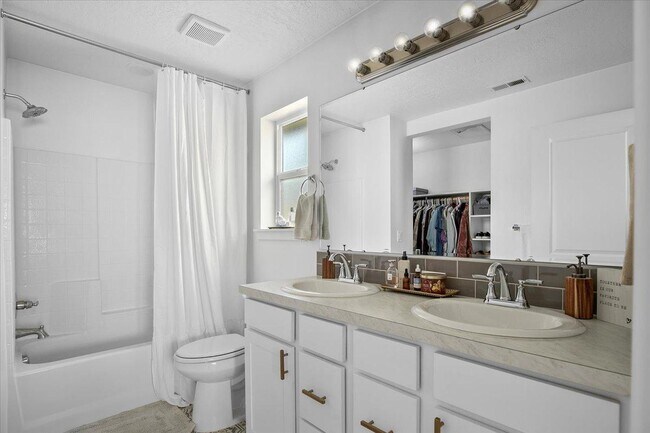 Building Photo - 12107 W Terrazzo Dr