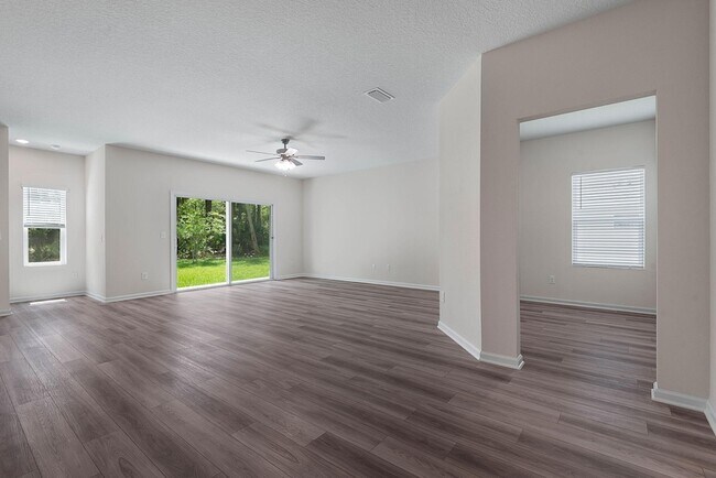 Building Photo - 46 Poplar Dr