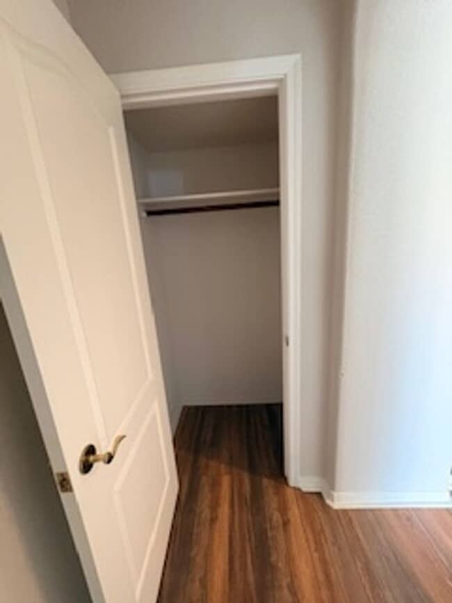 Building Photo - 3 BEDROOM 2 BATH 2 CAR GARAGE w/ Detached 2 room Shop - LONG TERM RENTAL in LHC!!