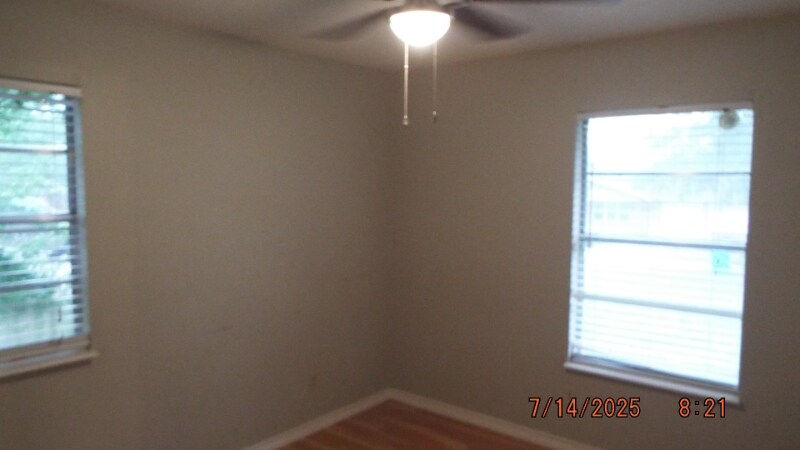 Building Photo - 126 Hillcrest Dr