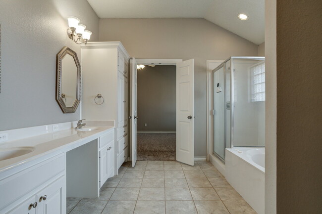 Building Photo - Gorgeous Home in Cooper District!!