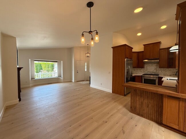 Building Photo - 15419 Mulberry Dr SE