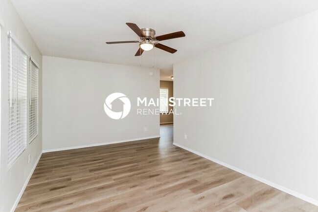 Building Photo - 5 Bedroom Pet-Friendly Home in Mesa, AZ wi...
