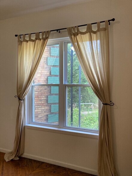 Building Photo - 514 Ivy St