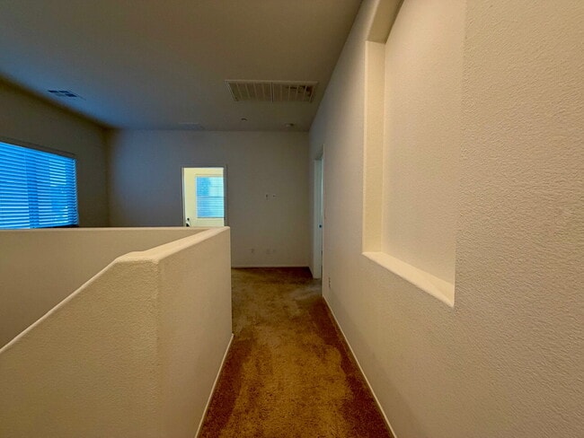 Building Photo - 3 BED 2.5 BATH 2 CAR GARAGE SINGLE FAMILY HOME W/ LOFT, BACKYARD & COMMUNITY POOL, SPA, PLAYGROUN...