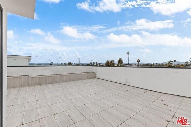 Building Photo - 1161 Browning Blvd