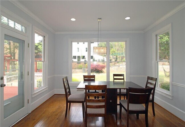 Building Photo - 7775 Tintern Trce