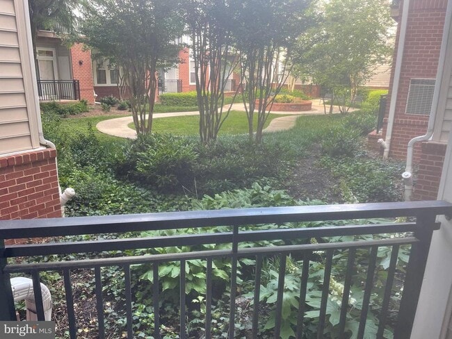 Building Photo - 2665 Prosperity Ave