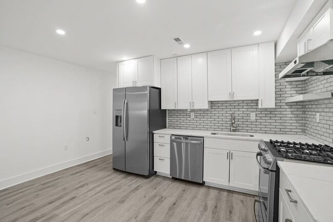 Building Photo - 1814 Ingleside Terrace NW