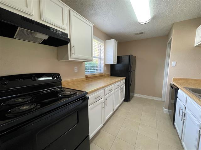 Building Photo - 7204 Shadow Bend Dr