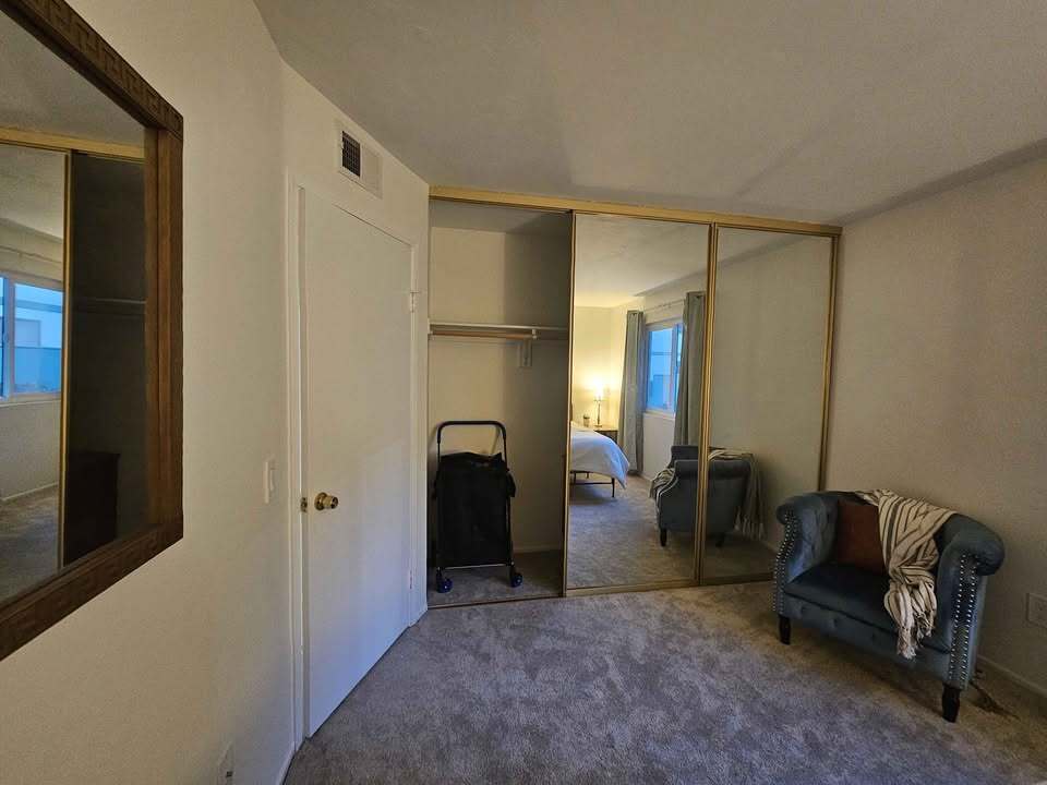 Building Photo - 1811 E Grand Ave