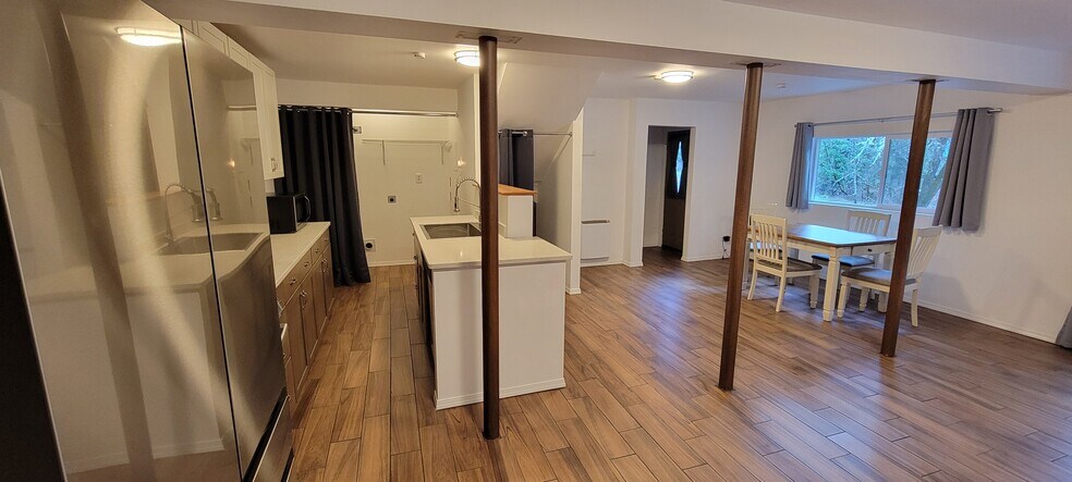 Building Photo - 3033 Granite Hill Rd