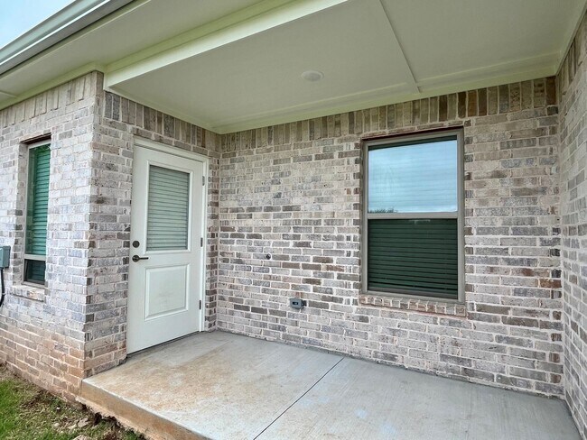 Building Photo - Beautiful 2 Bed 2 Bath!