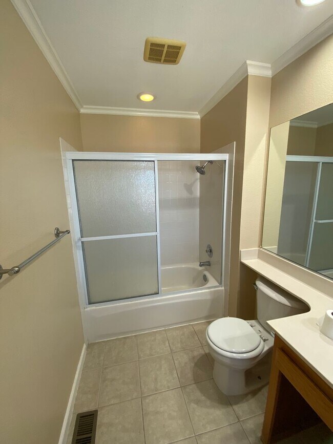 Building Photo - Lots of Natural Sunlight - Close to Travis Air Base - with No Rear Neighbors!