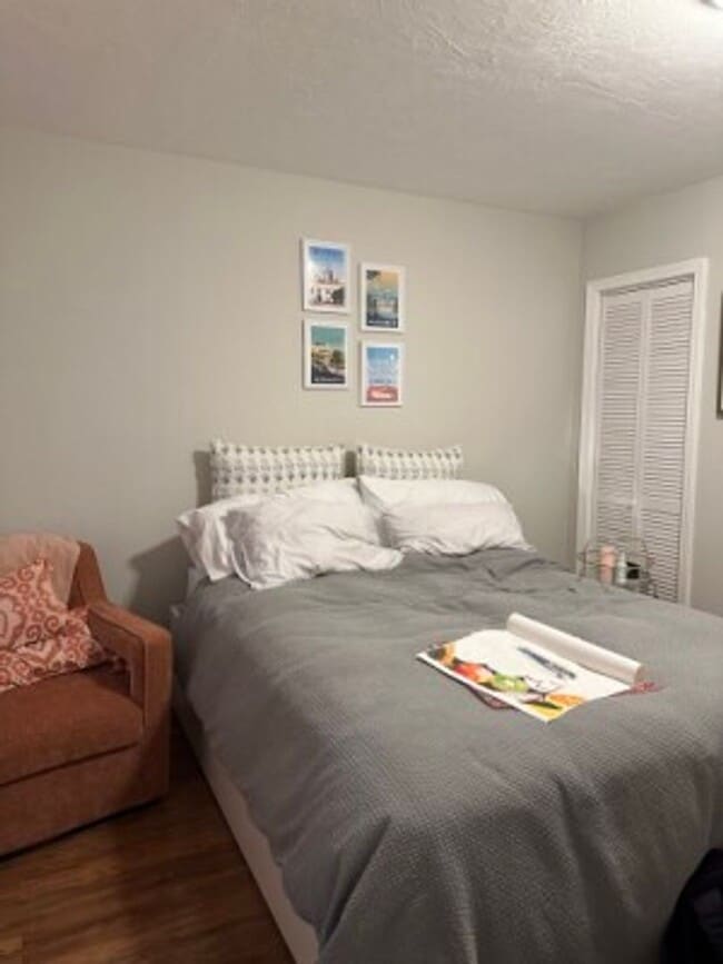 Building Photo - NORTH E. 2 BR Apartment - 6/1/26