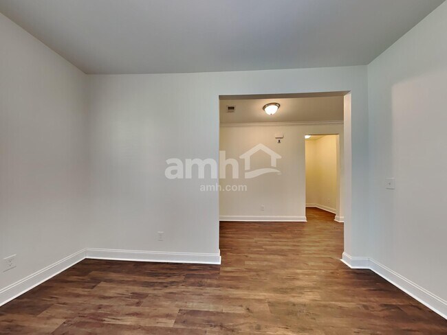 Building Photo - 199 Columns Rd