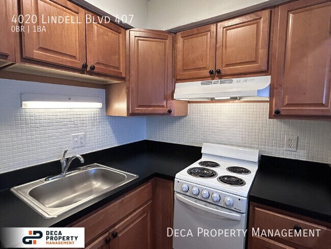 Building Photo - 4020 Lindell Blvd