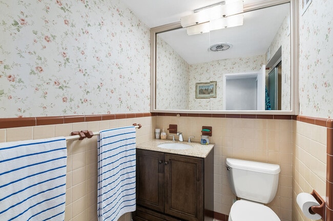 Building Photo - 2921 S Ocean Blvd