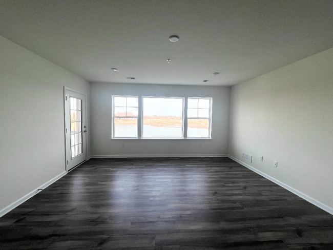Building Photo - 24160 Port Ln