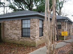 Building Photo - 3405 Dandale Dr