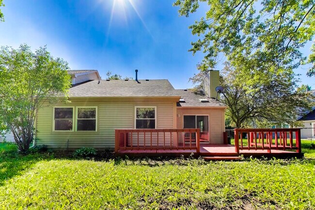 Building Photo - 362 Chaparral Cir