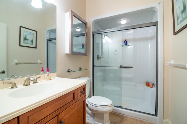 Building Photo - 4070 Alamanda Key Dr