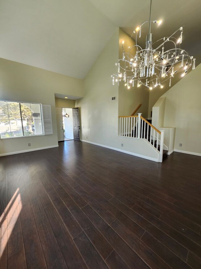 Building Photo - Beautiful two-story home located in the he...