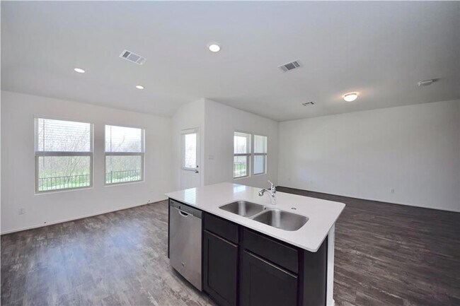 Building Photo - 3413 Mikayla Ct