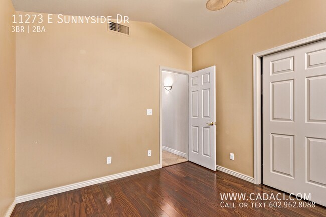 Building Photo - 11273 E Sunnyside Dr
