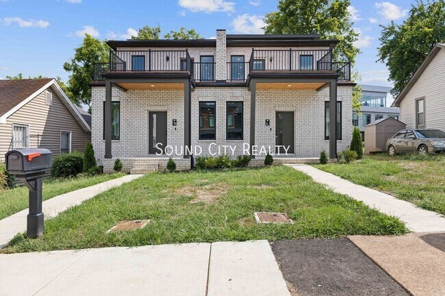 Building Photo - 2715 Delaware Ave
