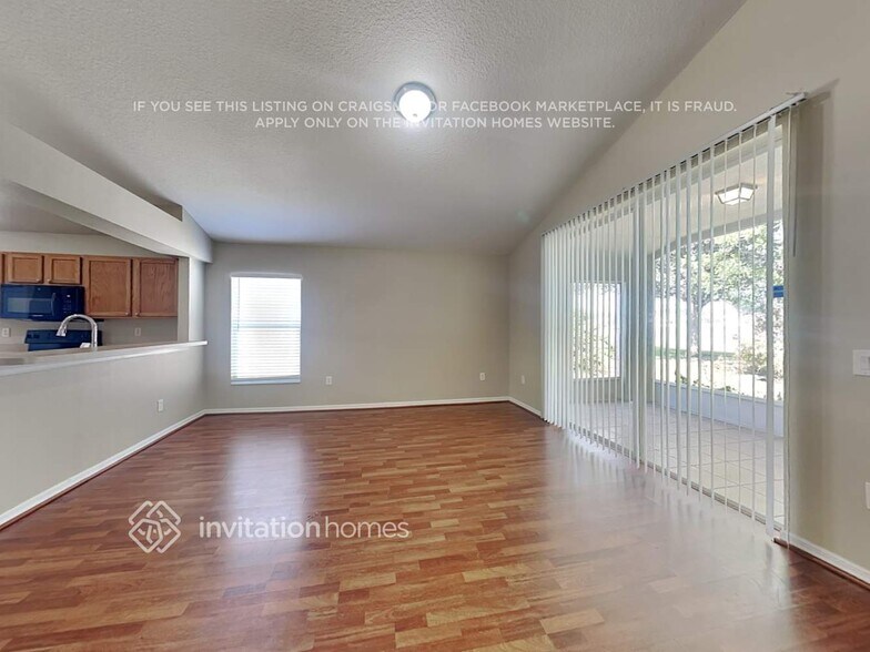 Building Photo - 12513 Lake Vista Dr
