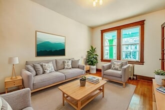 Building Photo - 1236 Oates St NE