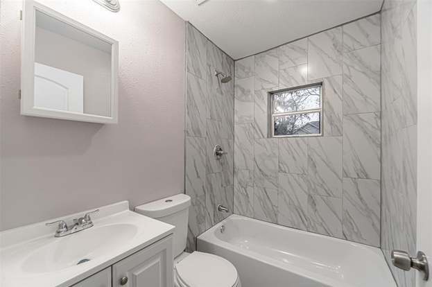 Building Photo - 4909 Higgins St