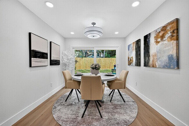 Building Photo - 4030 Woodshire St