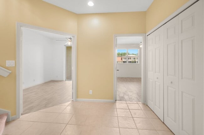 Building Photo - 9312 World Cup Way