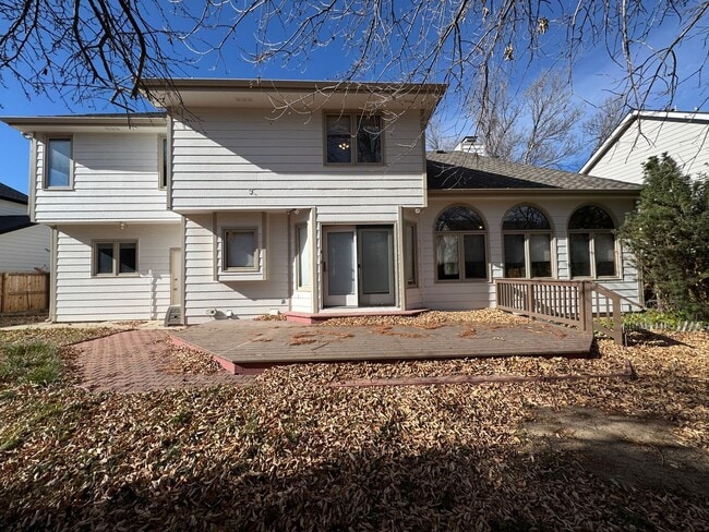 Building Photo - Spacious home in English Ranch
