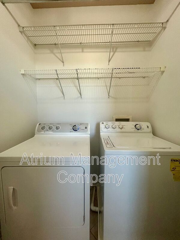 Building Photo - 12805 Avelar Manor Pl