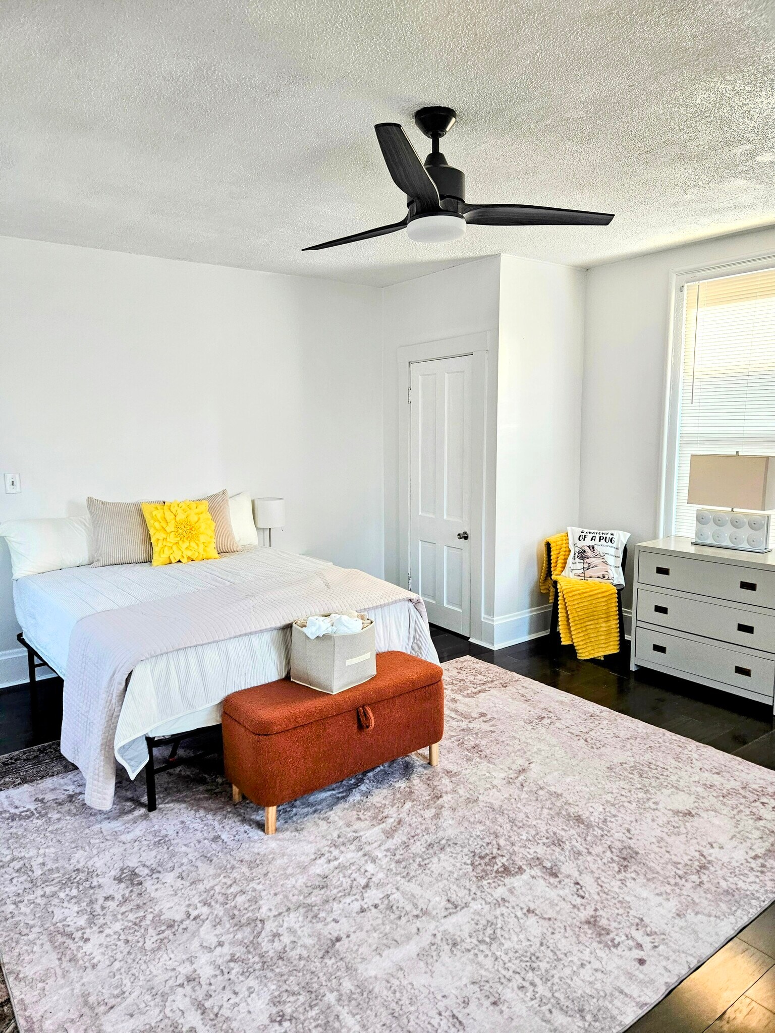 Primary bedroom - 1923 Dana Ave
