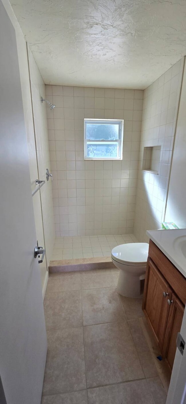 Building Photo - 107 Van Allen Ave NW