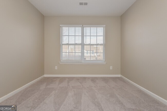 Building Photo - 342 Coral Cir