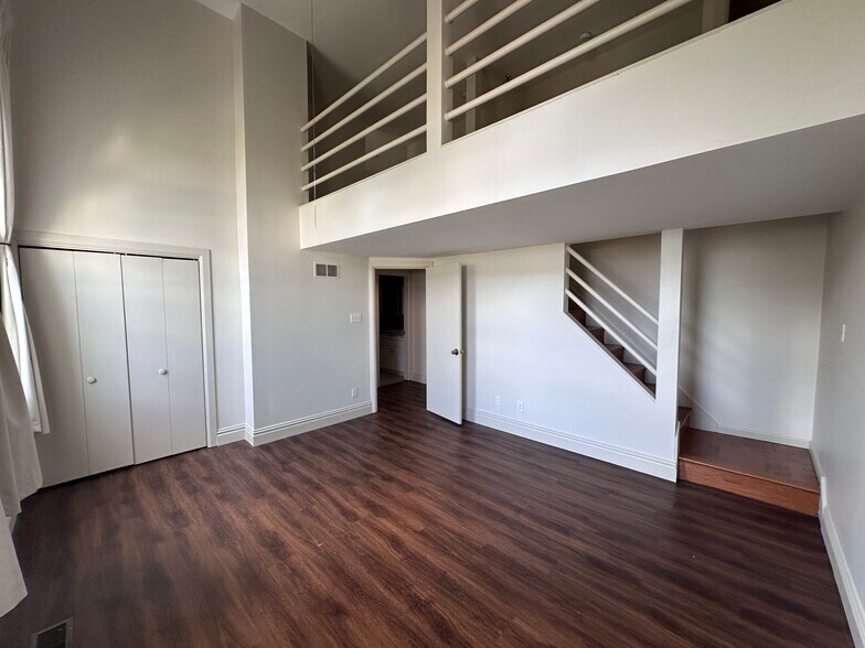 Building Photo - 1621 S 11th St